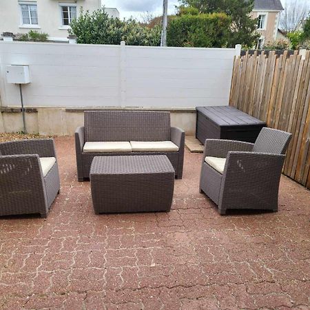 Logement Amboise Centre Avec Terrasse Privee Exterior photo